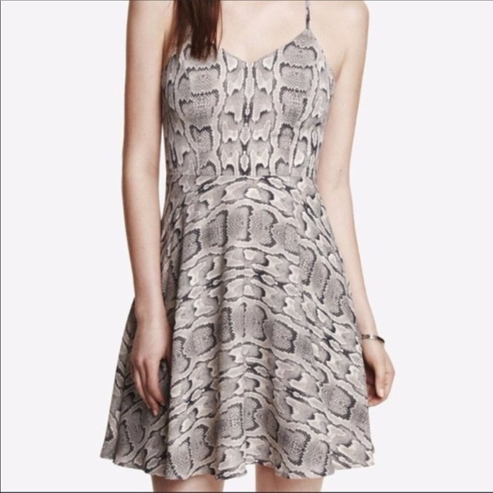 EXPRESS Snakeskin Print Dress 😍